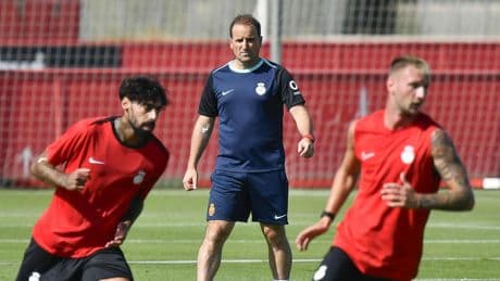 El Mallorca arranca su pretemporada con dos sonadas ausencias