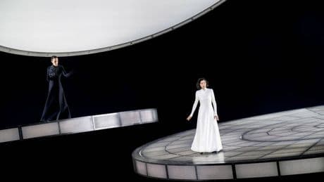 Salzburgo pone en órbita la estrella de Lisette Oropesa
