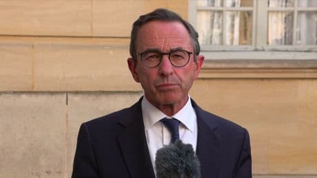 Vers une démission? Bruno Retailleau refuse de défendre le vote à la proportionnelle voulu par François Bayrou
