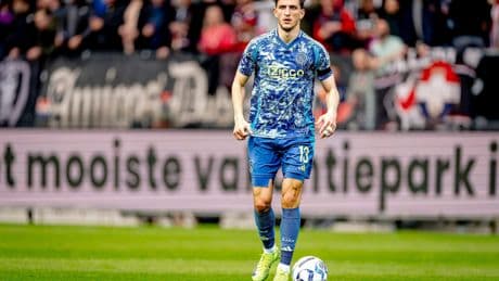 Ajax en NEC op hoofdlijnen akkoord over huur Ahmetcan Kaplan