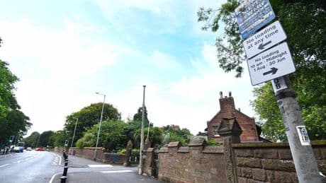 Furious mourner slapped with parking ticket as she visited her dad's grave