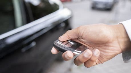 Bei Hitzestau im Auto: Diesen Schlüssel-Trick müssen Sie testen