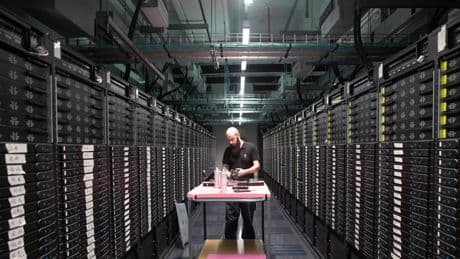 Data center, per sostenere lo sviluppo rispuntano le centrali a gas