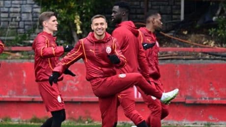TRANSFER HABERİ - Galatasaray'da flaş ayrılık kararı! Menajeri görüşmeye çağrıldı