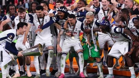 Tottenham bezwingt Titelfluch – „Daran geglaubt, Geschichte zu schreiben“