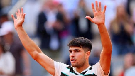 Cuándo y contra quién juega Carlos Alcaraz los cuartos de final de Roland Garros