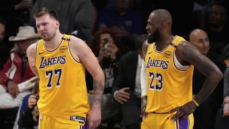 Doncic y LeBron consuman su fracaso: los Timberwolves mandan a los Lakers para casa