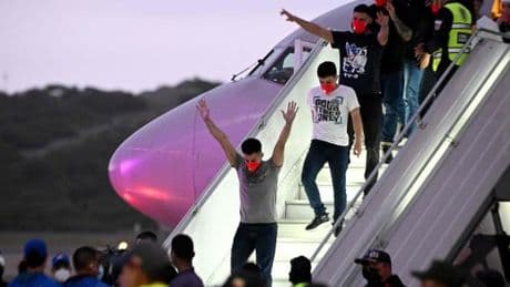 Le Venezuela va enquêter sur des tortures présumées infligées à des migrants détenus au Salvador après leur expulsion des Etats-Unis
