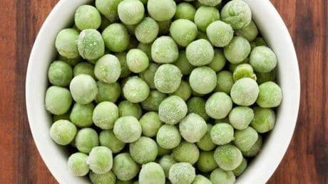 'I'm a food expert and you've been cooking frozen peas wrong - here's the best method'
