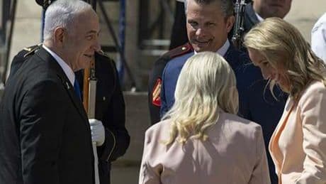 Netanyahu Pentagon'da! Dikkat çeken kareler...