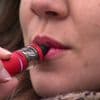 Cigarettes puffs : toujours en vente six mois après l'interdiction