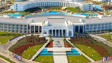 Luxury Rixos Radamis hotel is the perfect romantic escape for our ‘earlymoon’