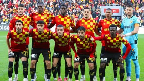 Göztepe, Çaykur Rizespor'a konuk oluyor