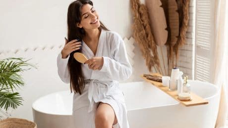 He probado el peine exfoliante para el pelo del que todas hablan: ¿qué es y cómo funciona?