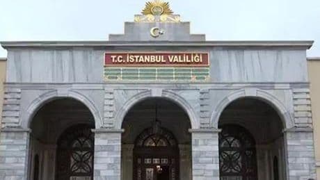 İstanbul Valiliği 'Özgür Özel'in makam aracı kapalı otoparka alınmadı' iddialarıyla ilgili açıklamada bulundu