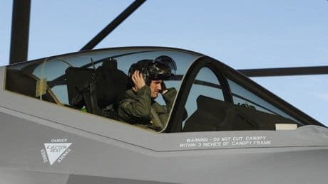 Rus tehdidine karşı eğitilen Amerikan pilotları Putin'i koruyacak