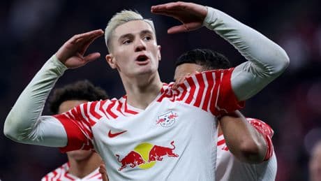 Benjamin Sesko voor 76,5 miljoen euro van Leipzig naar Manchester United