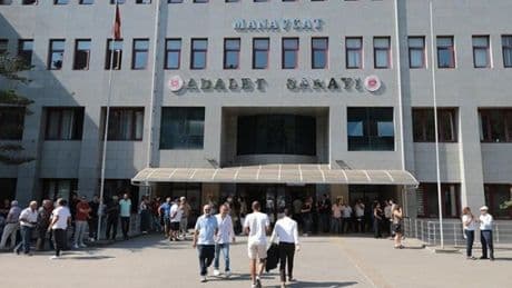 Manavgat Belediyesi’ne yönelik yolsuzluk operasyonunda yeni gelişme