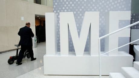 El FMI mejora la previsión sobre la economía mundial por una modesta desescalada de las tensiones comerciales