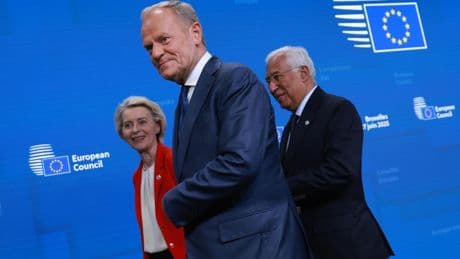 Au Conseil européen, les Vingt-Sept cherchent la bonne stratégie face à Donald Trump