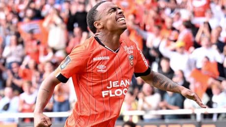 Ligue 2 : le FC Lorient sacré, le Paris FC de la famille Arnault s’impose pour sa dernière à Charléty