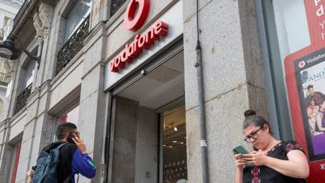 Zegona perdió 439 millones de euros en su primer año tras la compra de Vodafone España