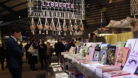 España y Colombia hablan de paz con libros en la Feria de Bogotá