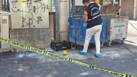 Akılalmaz ölüm! Çöp atarken yere düştü!
