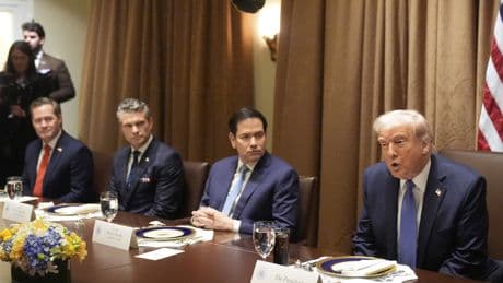 Avec son premier remaniement, Donald Trump garde la main sur la politique étrangère américaine