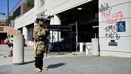 Los Angeles : couvre-feu levé, Gavin Newsom essaye d'obtenir le départ de la Garde nationale