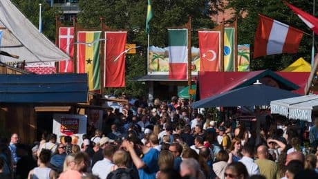 Sommerfest im Norden: Feuerwerk über der Förde beendet Kieler Woche