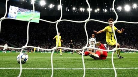 Un error de bulto arruina el retorno del Villarreal a la Champions