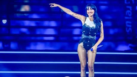El espectacular look de Aitana en 'La Velada del año' y su cita con Plex por Sevilla