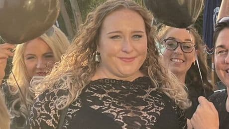 Daughter a loses third of her bodyweight in selfless act to help save mum