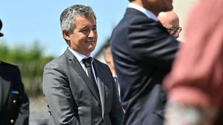 Sur fond de premières tensions avec les magistrats, Gérald Darmanin accélère sa réforme des peines