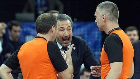 Anadolu Efes Başantrenörü Luca Banchi: 'Bu seri her şeye gebe!'