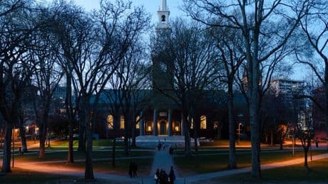 Harvard faculty members pledge 10% of their earnings to support the fight against Trump