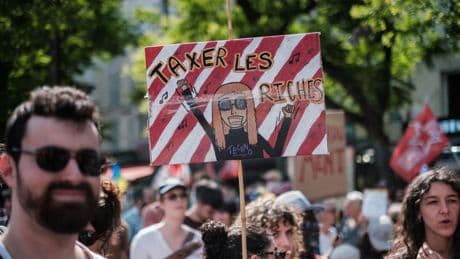 « Les milliardaires n’ont jamais été aussi riches » : sept prix Nobel d’économie exhortent la France à adopter la taxe Zucman