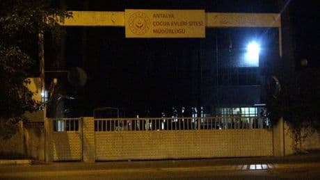 Antalya'da sokağa terk edilen 5 aylık Arda, kaldığı çocuk evinde ölü bulundu