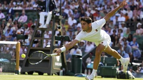 Alcaraz descubre el engaño del desconocido Tarvet y ya está en tercera ronda de Wimbledon