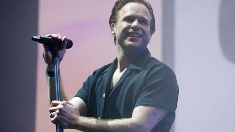 Olly Murs cancels two UK tour dates after contracting respiratory infection