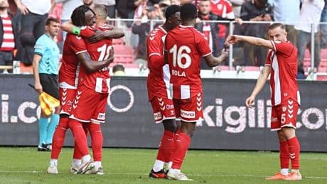 Samsunspor, Eyüpspor'u devirdi: Üçüncülük yolunda hata yapmadı!