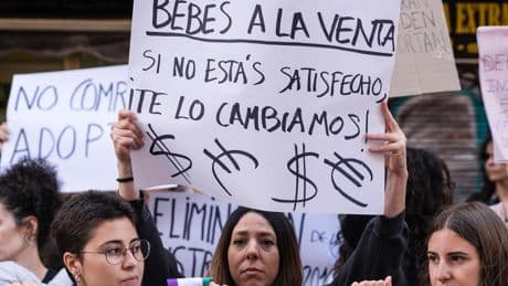 Una piedra en el camino de la mercantilización gestatoria