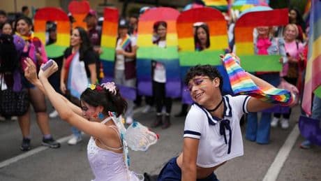 LGBTQI+: 800.000 Menschen feiern Pride-Parade in Mexiko