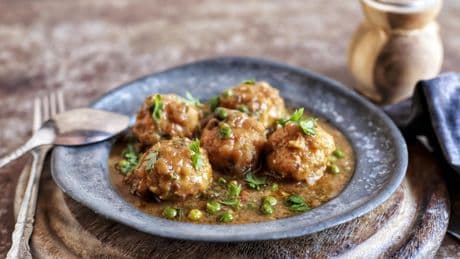 Albóndigas de sepia, langostinos y merluza, un ‘mar i muntanya’ insuperable