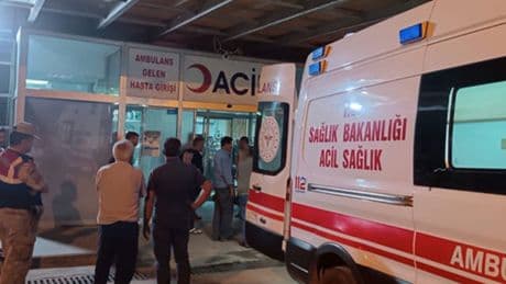 Babasını öldürdü anne ağır yaralı! Evlat vahşeti!
