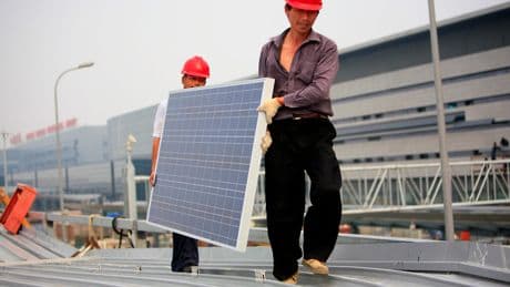 Europa quiere paneles solares sin trabajo forzoso. El único problema es que casi todos vienen de China
