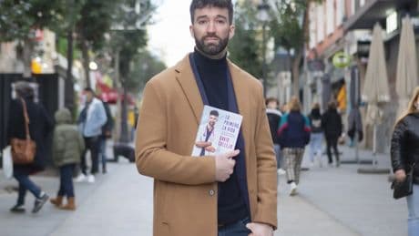 David Callejo, médico y divulgador: "Lo estás haciendo mal si tomas agua helada para refrescarte"