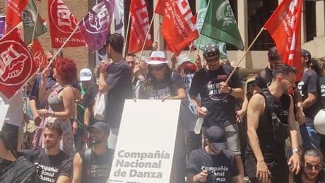Los trabajadores del INAEM se concentran ante Cultura y convocan tres días de paros en el Teatro de La Zarzuela