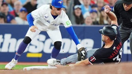 Clement nursing small hairline fracture in hand